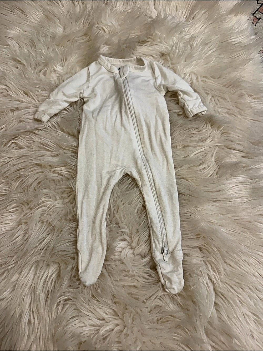 Kyte BABY Zippered Footie in White Preemie